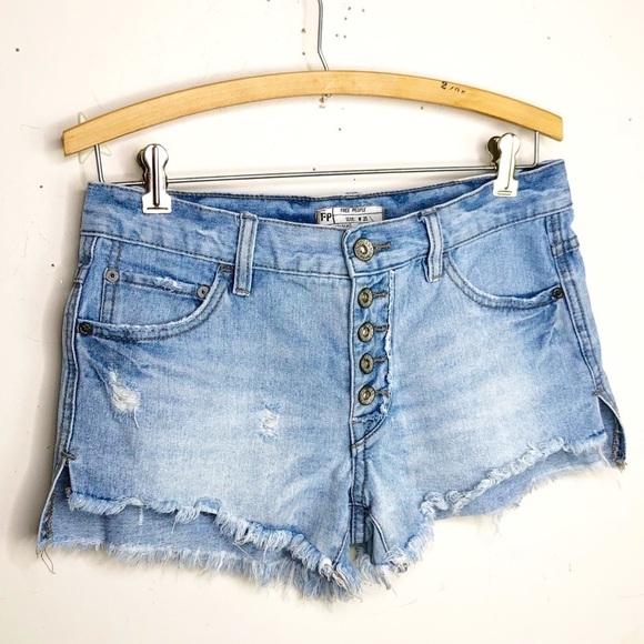 FREE people button fly, raw hem distressed shorts - Picture 10 of 10